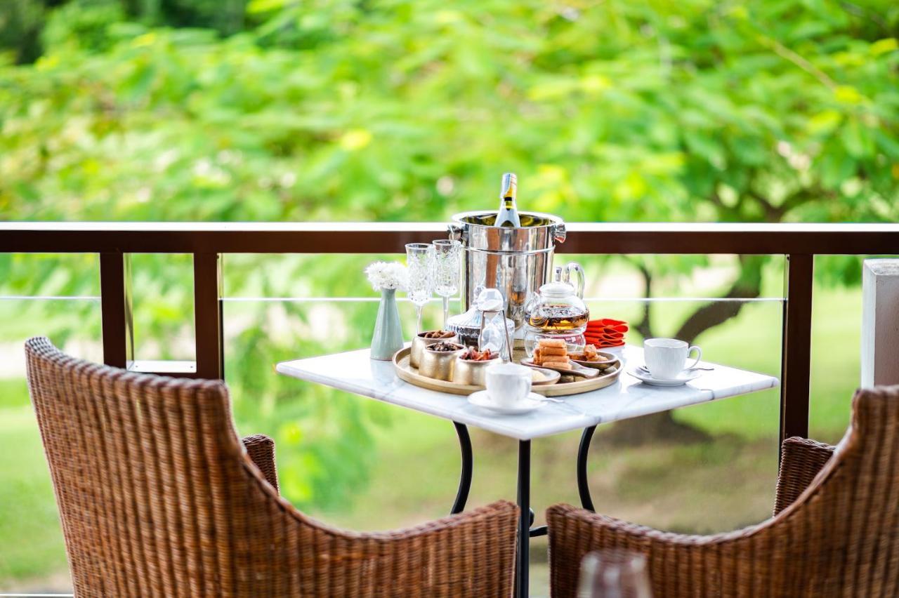 Chinoiserie Collection Resort And Spa Nai Harn Kültér fotó